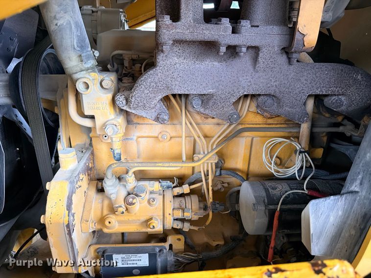 image for item DU1547 2006 John Deere 310SG backhoe