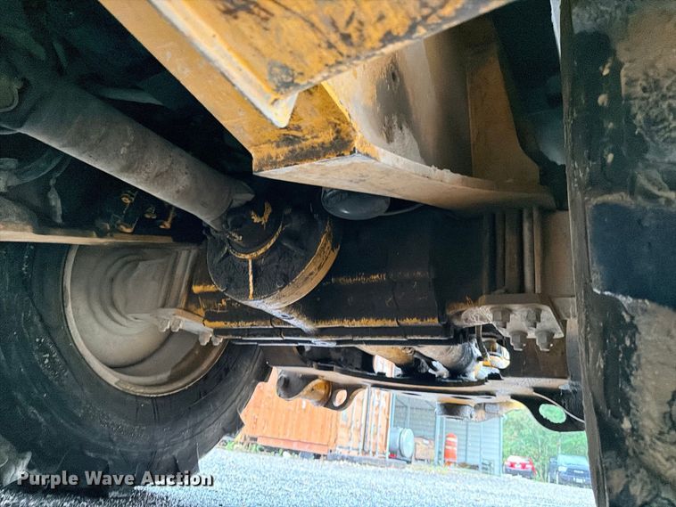 image for item DU1547 2006 John Deere 310SG backhoe
