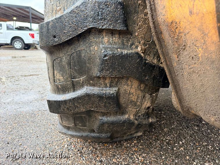 image for item DU1547 2006 John Deere 310SG backhoe