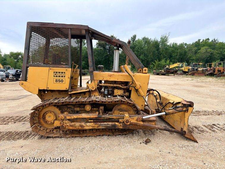 image for item DU1548 Case 850B dozer