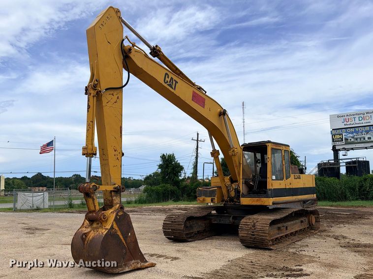 1990 Caterpillar EL240B excavator