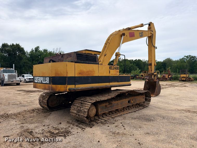 image for item DU1549 1990 Caterpillar EL240B excavator