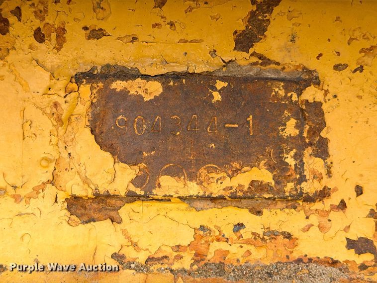 image for item DU1549 1990 Caterpillar EL240B excavator