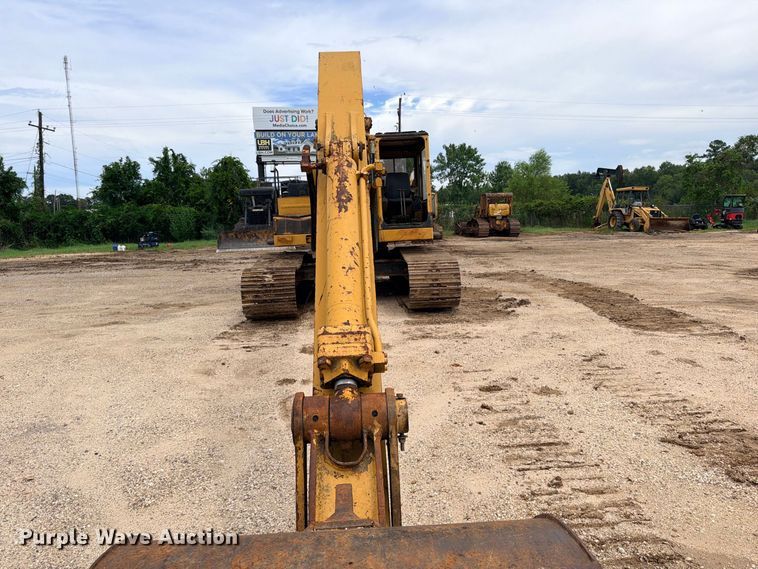 image for item DU1549 1990 Caterpillar EL240B excavator