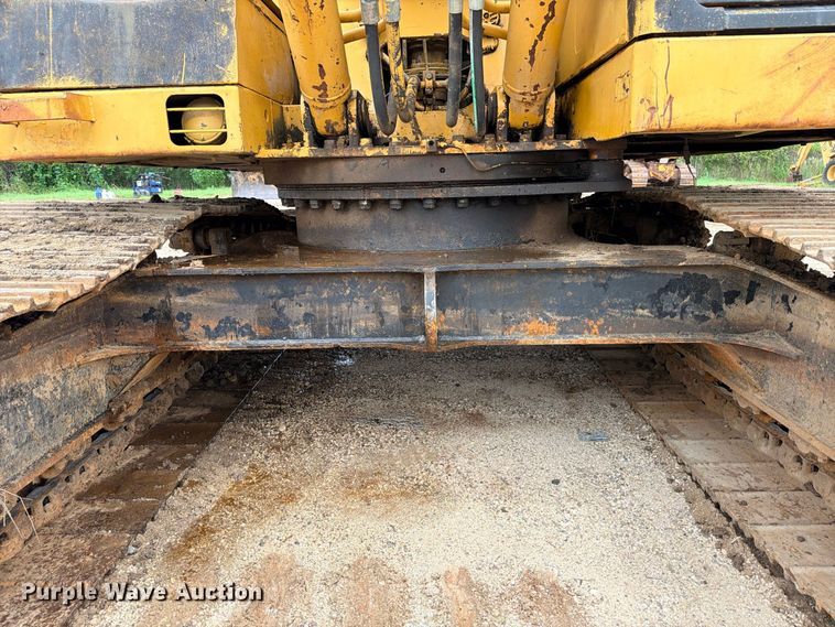 image for item DU1549 1990 Caterpillar EL240B excavator