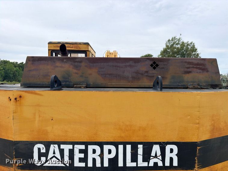 image for item DU1549 1990 Caterpillar EL240B excavator