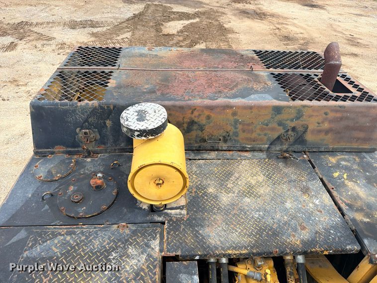 image for item DU1549 1990 Caterpillar EL240B excavator