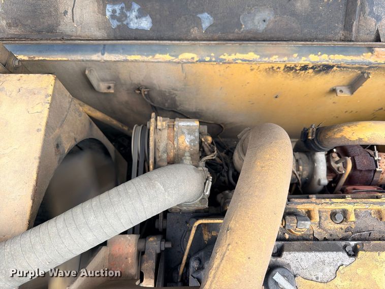 image for item DU1549 1990 Caterpillar EL240B excavator