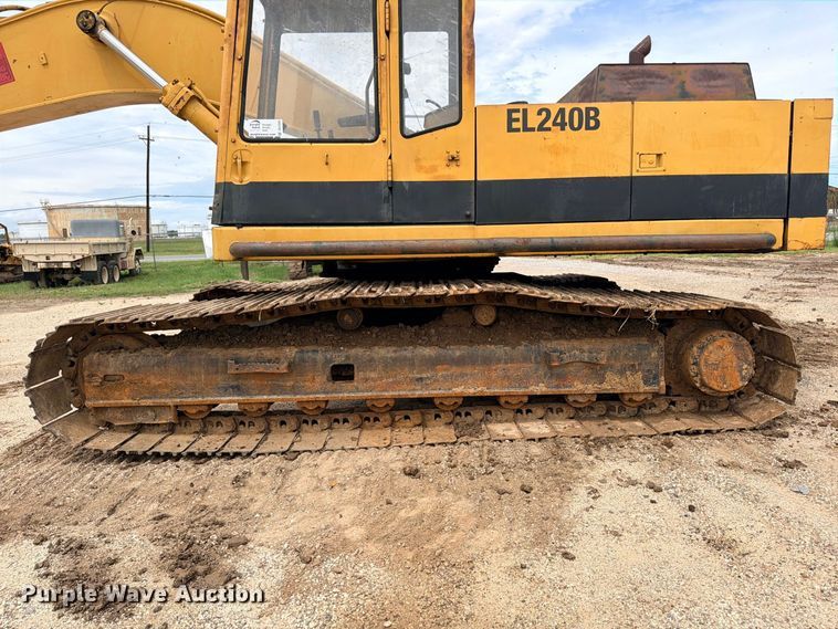 image for item DU1549 1990 Caterpillar EL240B excavator