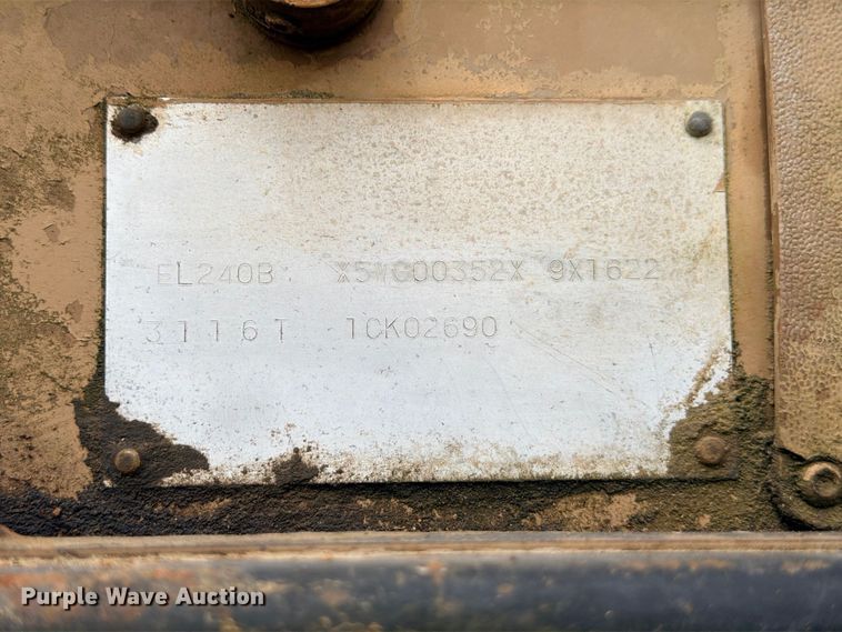 image for item DU1549 1990 Caterpillar EL240B excavator