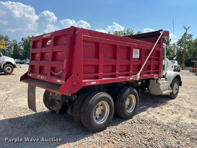 image for item DU6335 2016 Kenworth T800 dump truck