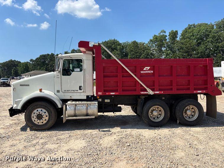 image for item DU6335 2016 Kenworth T800 dump truck