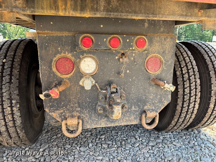 image for item DU6335 2016 Kenworth T800 dump truck