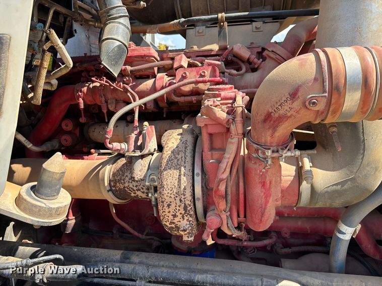 image for item DU6335 2016 Kenworth T800 dump truck