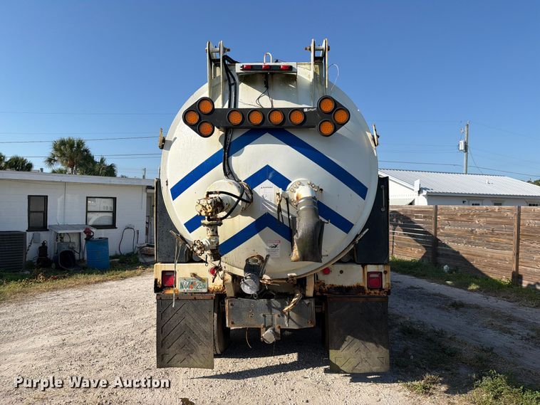 image for item DV7311 2003 Sterling Truck L7500 Series sewer jetter truck