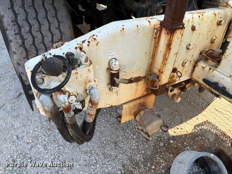 image for item DV7311 2003 Sterling Truck L7500 Series sewer jetter truck
