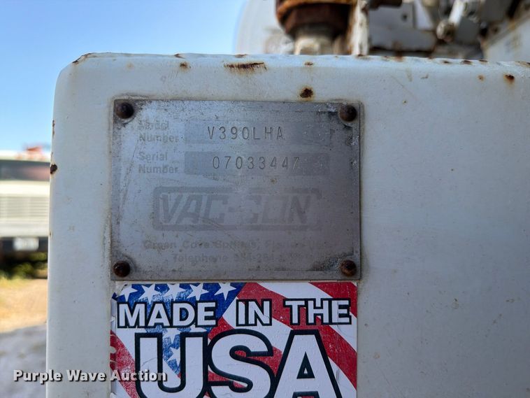 image for item DV7311 2003 Sterling Truck L7500 Series sewer jetter truck