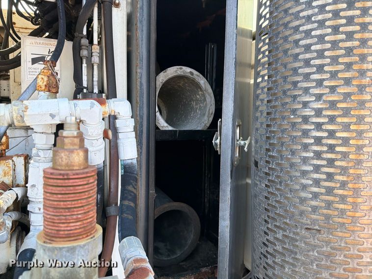 image for item DV7311 2003 Sterling Truck L7500 Series sewer jetter truck
