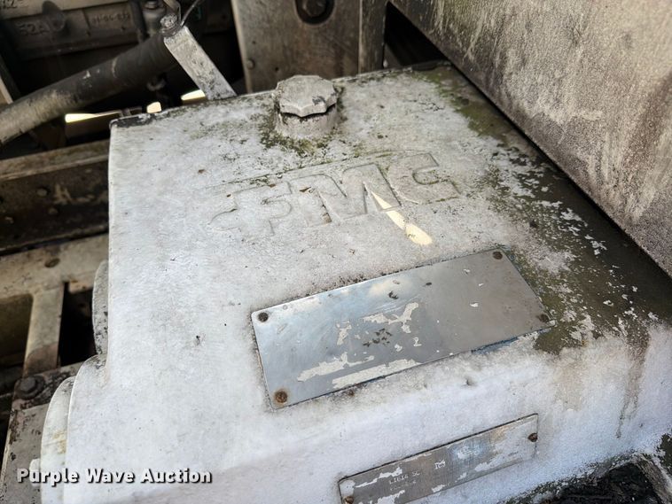 image for item DV7311 2003 Sterling Truck L7500 Series sewer jetter truck