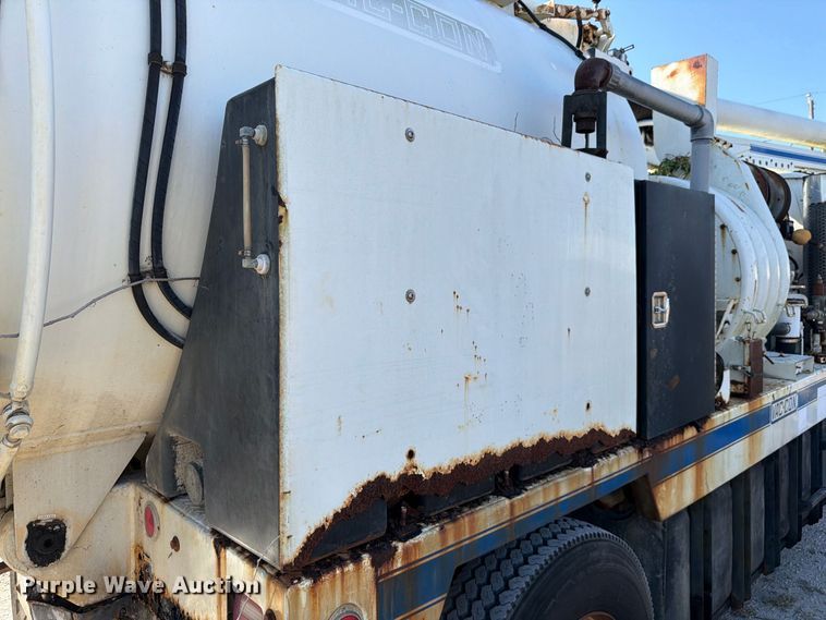 image for item DV7311 2003 Sterling Truck L7500 Series sewer jetter truck