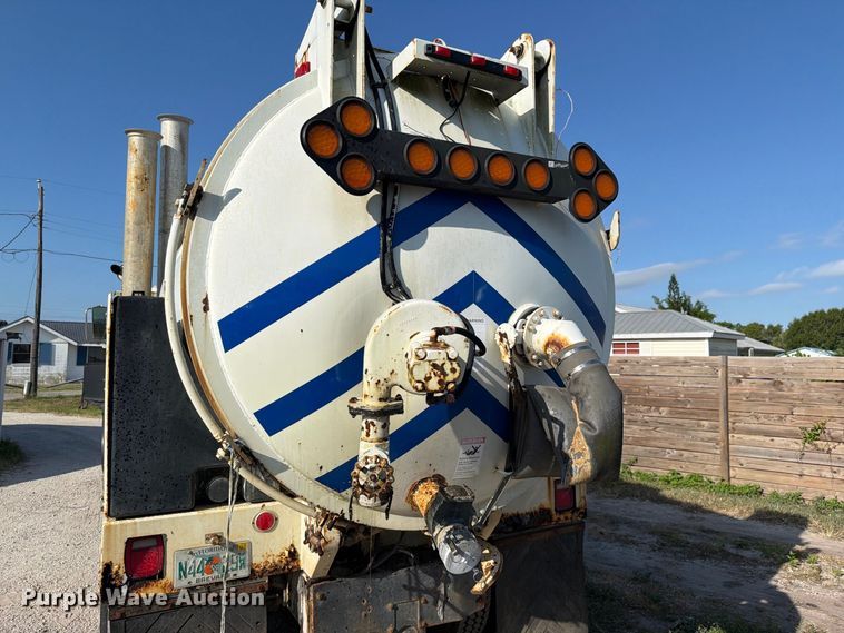 image for item DV7311 2003 Sterling Truck L7500 Series sewer jetter truck