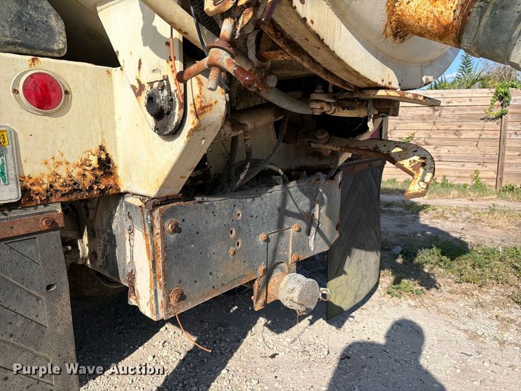 image for item DV7311 2003 Sterling Truck L7500 Series sewer jetter truck