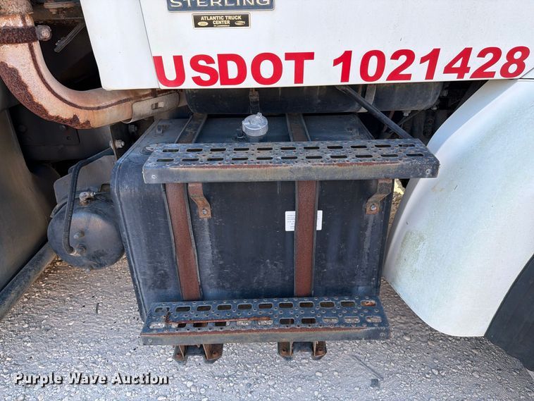 image for item DV7311 2003 Sterling Truck L7500 Series sewer jetter truck