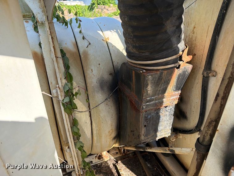 image for item DV7311 2003 Sterling Truck L7500 Series sewer jetter truck
