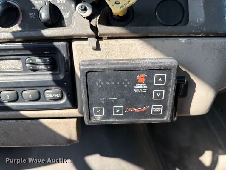 image for item DV7311 2003 Sterling Truck L7500 Series sewer jetter truck