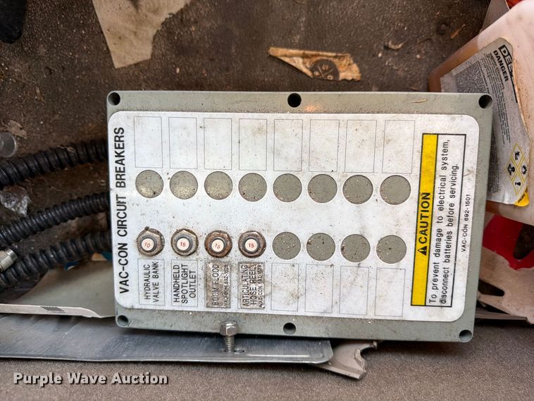image for item DV7311 2003 Sterling Truck L7500 Series sewer jetter truck