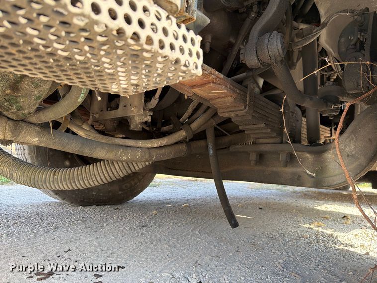 image for item DV7311 2003 Sterling Truck L7500 Series sewer jetter truck