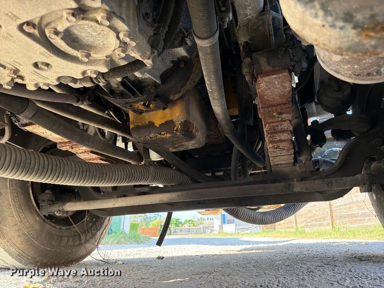 image for item DV7311 2003 Sterling Truck L7500 Series sewer jetter truck