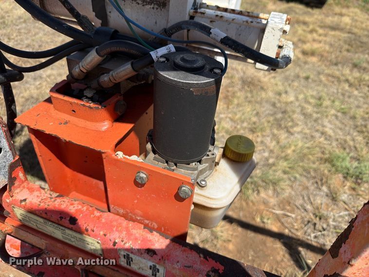 image for item DV8583 2015 Snorkel TB66J boom lift