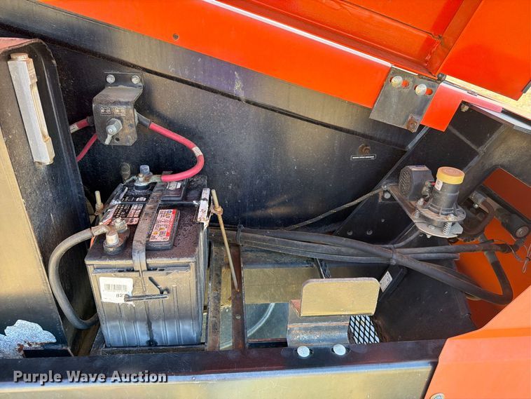 image for item DV8583 2015 Snorkel TB66J boom lift