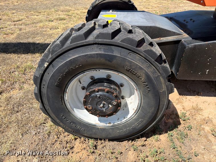 image for item DV8583 2015 Snorkel TB66J boom lift