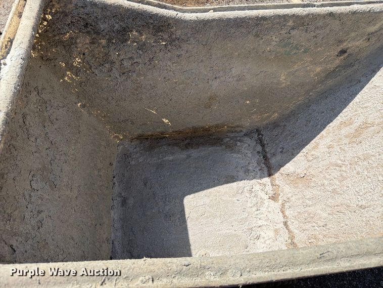 image for item DV8588 Whiteman WBH-16 concrete buggy