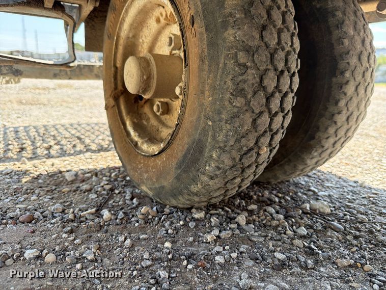 image for item DV8588 Whiteman WBH-16 concrete buggy