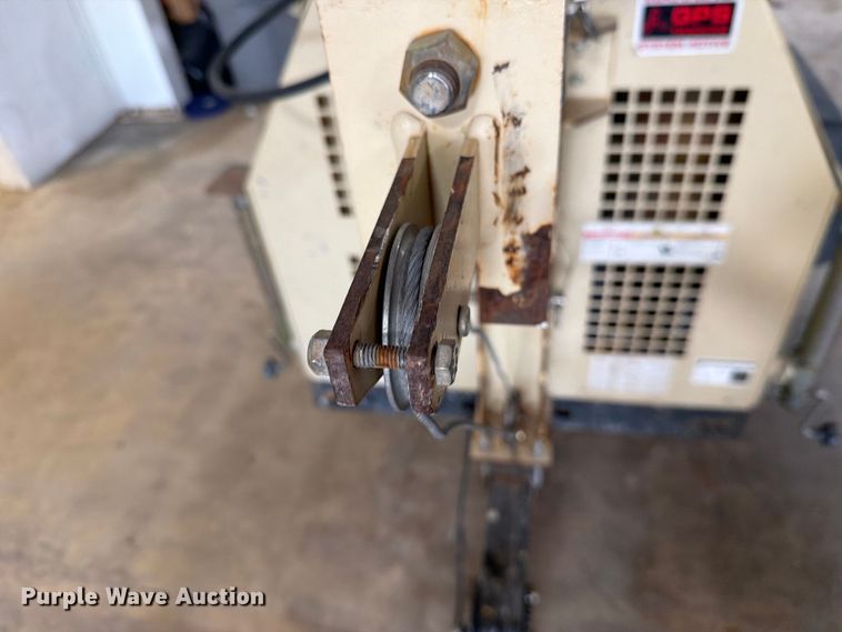 image for item DV8590 2010 Doosan light plant