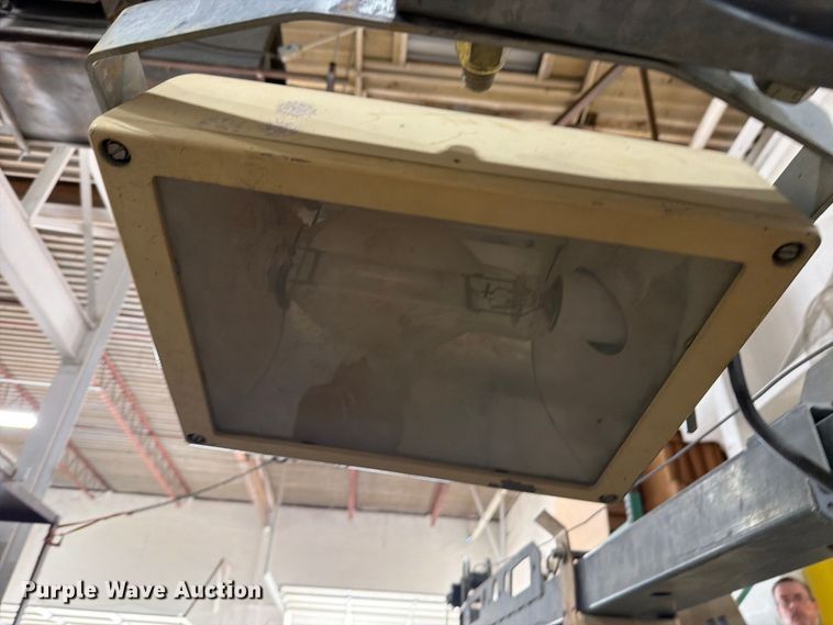 image for item DV8590 2010 Doosan light plant
