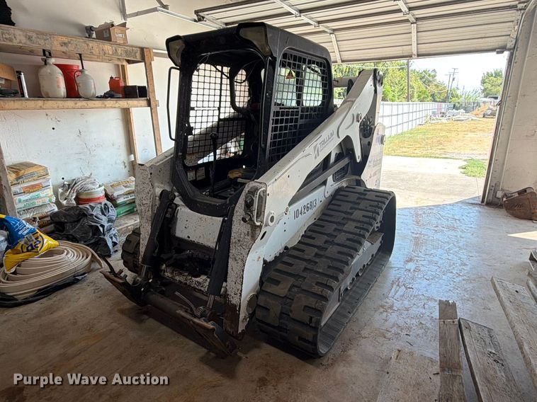 2015 Bobcat T650 tracked skid steer loader