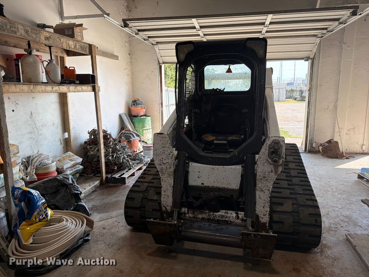image for item DV8591 2015 Bobcat T650 tracked skid steer loader