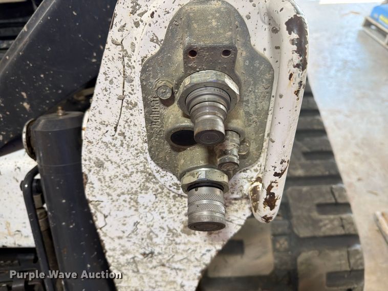 image for item DV8591 2015 Bobcat T650 tracked skid steer loader