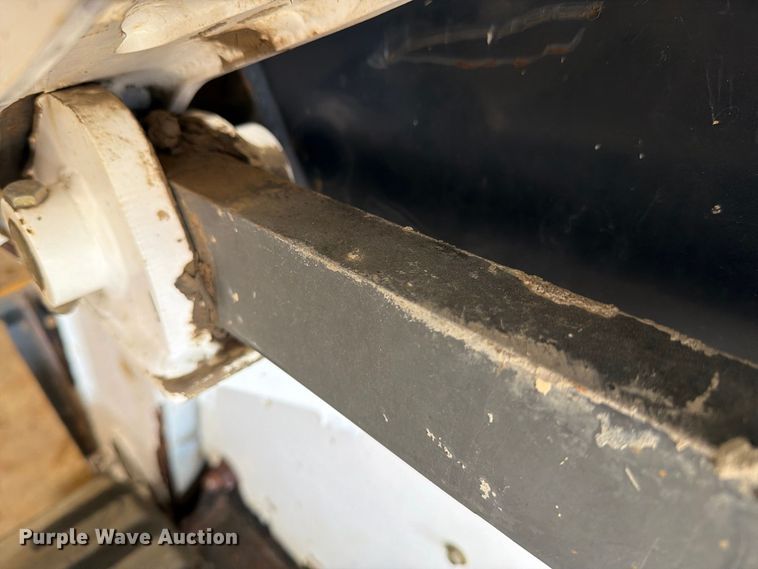 image for item DV8591 2015 Bobcat T650 tracked skid steer loader