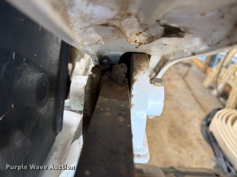 image for item DV8591 2015 Bobcat T650 tracked skid steer loader