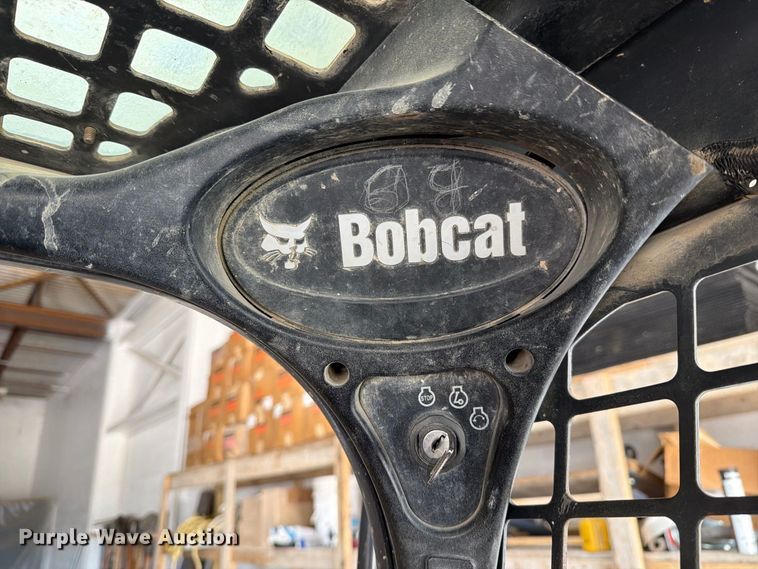 image for item DV8591 2015 Bobcat T650 tracked skid steer loader