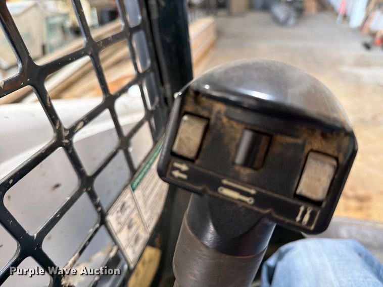 image for item DV8591 2015 Bobcat T650 tracked skid steer loader