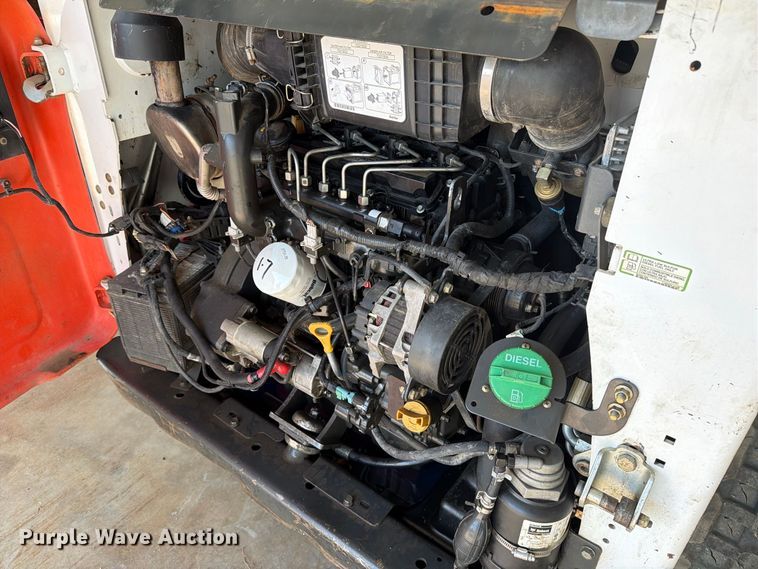 image for item DV8591 2015 Bobcat T650 tracked skid steer loader