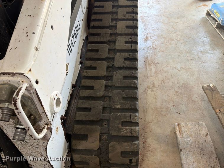 image for item DV8591 2015 Bobcat T650 tracked skid steer loader