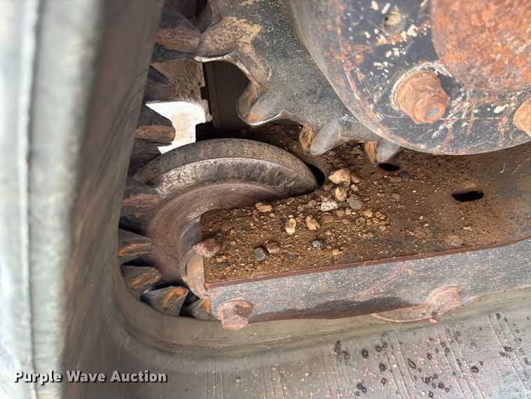 image for item DV8591 2015 Bobcat T650 tracked skid steer loader