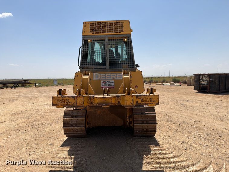 image for item DV8617 2007 John Deere 700J xlt dozer